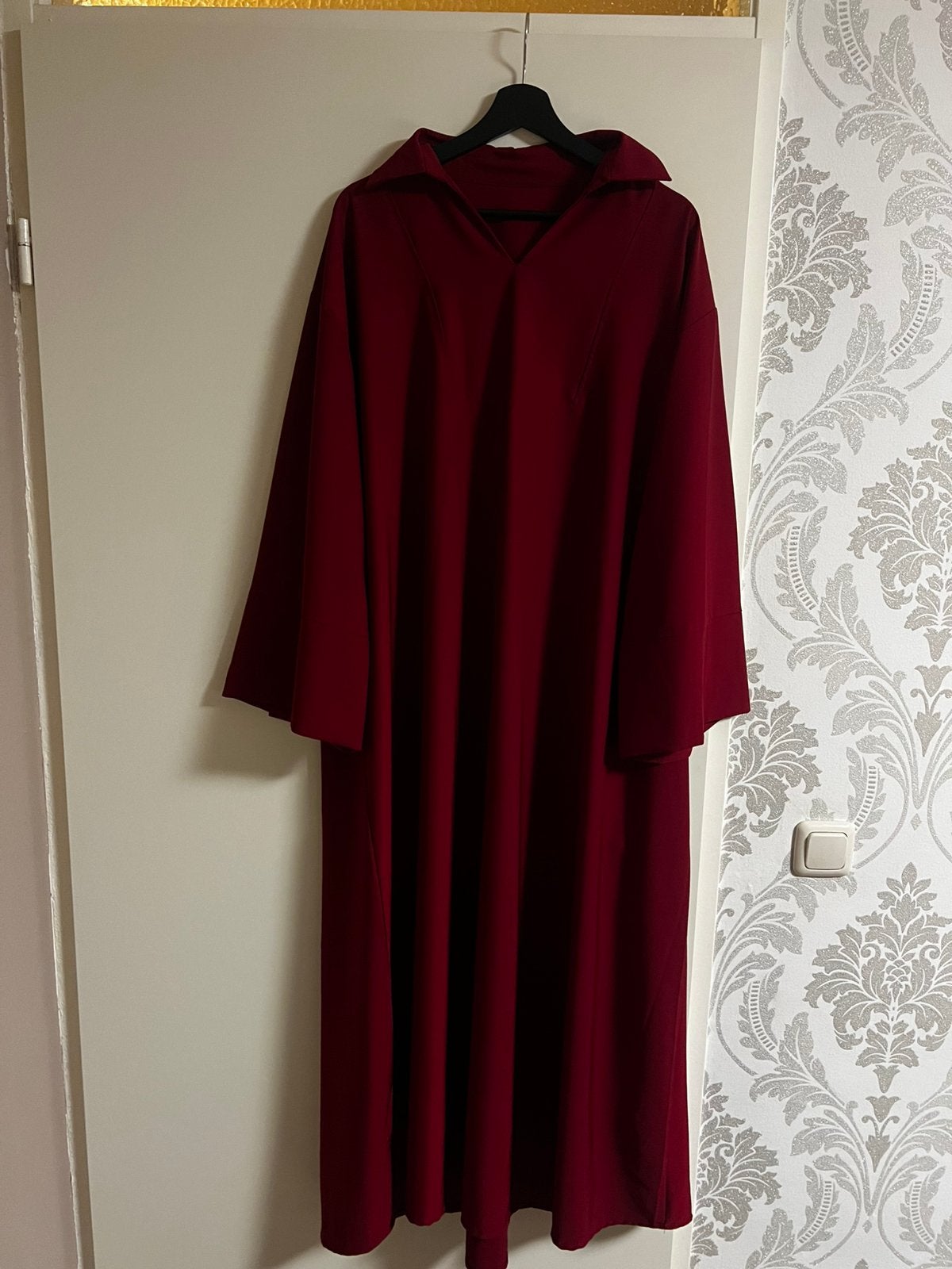 Rode abaya jurk universele maat, Verzenden, Zo goed als nieuw, Rood, Onder de knie