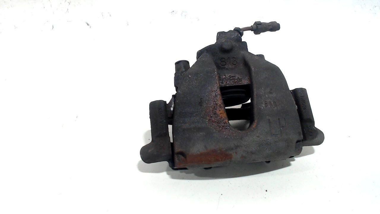 Remklauw links voor Ford Focus, Onderdelen@venauto.nl, Van der Ven Autorecycling B.V., Gebruikt, Ettenseweg 76, 4706 PB Roosendaal, The Netherlands