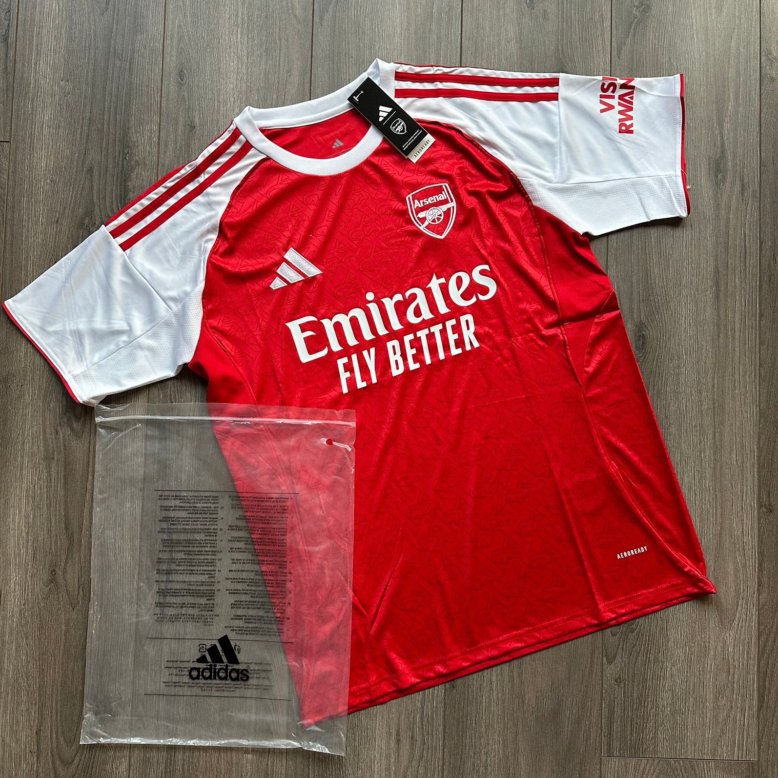 Arsenal Thuisshirt 2025/26 Maat L - Nieuw met labels, Maat 52/54 (L), Nieuw, Ophalen of Verzenden, Voetbal