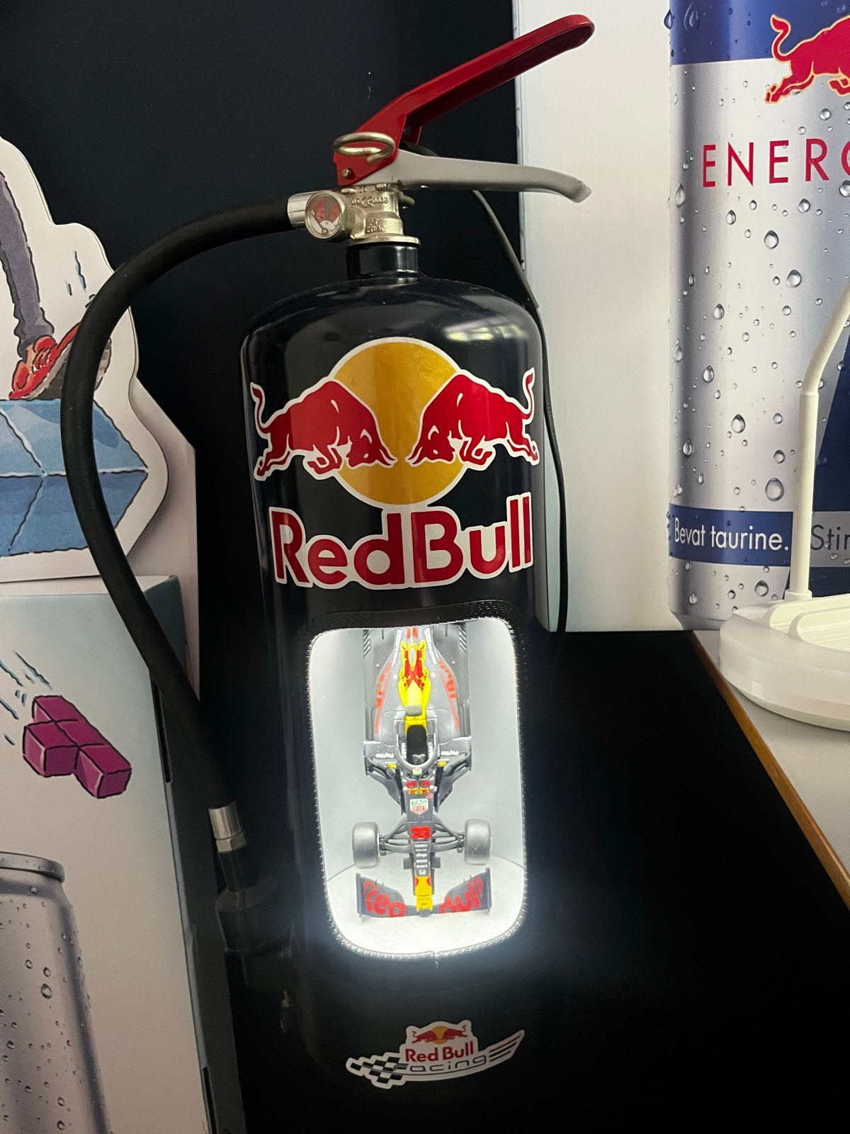 Red Bull Racing F1 Display in Brandblusser, Ophalen of Verzenden, Zo goed als nieuw, Formule 1