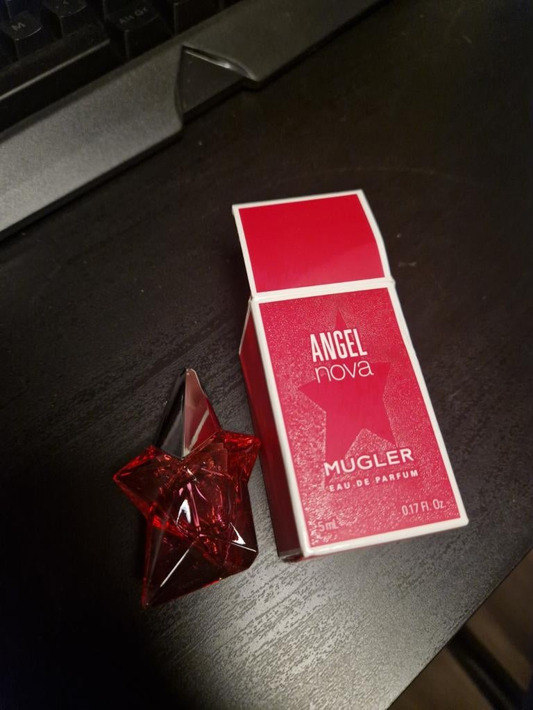Mugler Angel Nova Eau de Parfum 5ml, Ophalen of Verzenden, Nieuw