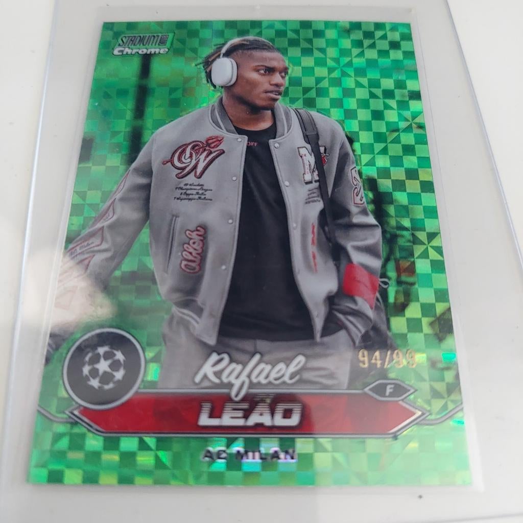 Rafael Leao Topps Chrome UEFA Club Competitions kaart, Ophalen of Verzenden, Zo goed als nieuw, Buitenlandse clubs, Spelerskaart