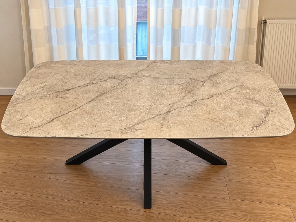 Dining Table with set of 6 Swivel Chairs (Price Negotiable), Huis en Inrichting, Ophalen, Overige materialen, 50 tot 100 cm, Zo goed als nieuw