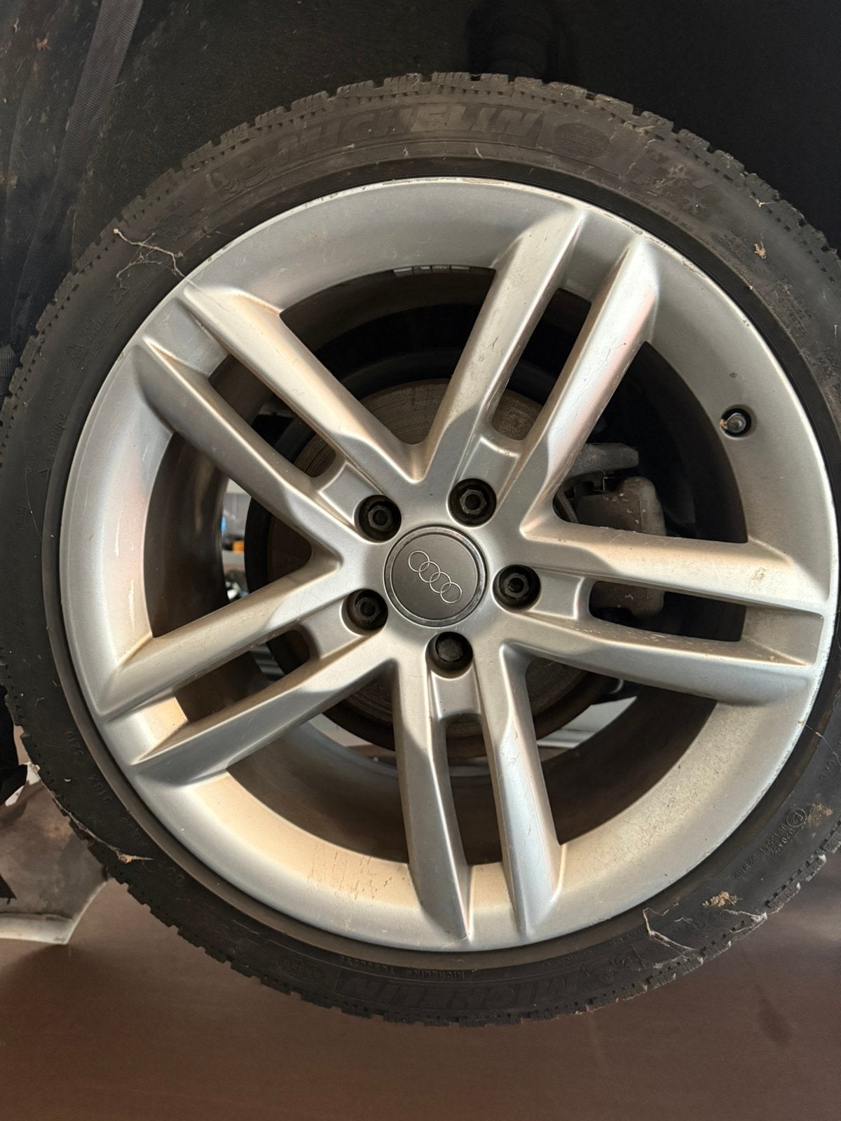 Originele Audi TT 8j 18 inch sportvelegen met winterbanden., Auto-onderdelen, Banden en Velgen, Banden en Velgen, Winterbanden
