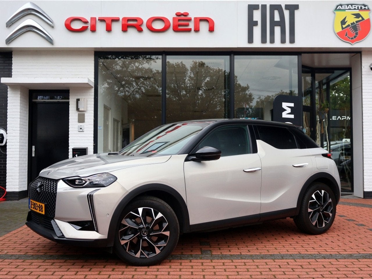DS DS 3 E-TENSE 156pk Automaat Opéra, Rijklaarprijs | Navig, Auto's, Automaat, Gebruikt, 157 pk, SUV of Terreinwagen