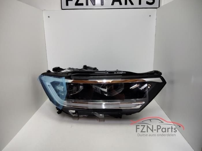 VW T-Roc Facelift 2GA R-Line IQ Light Koplamp rechts, Ophalen of Verzenden, Gebruikt