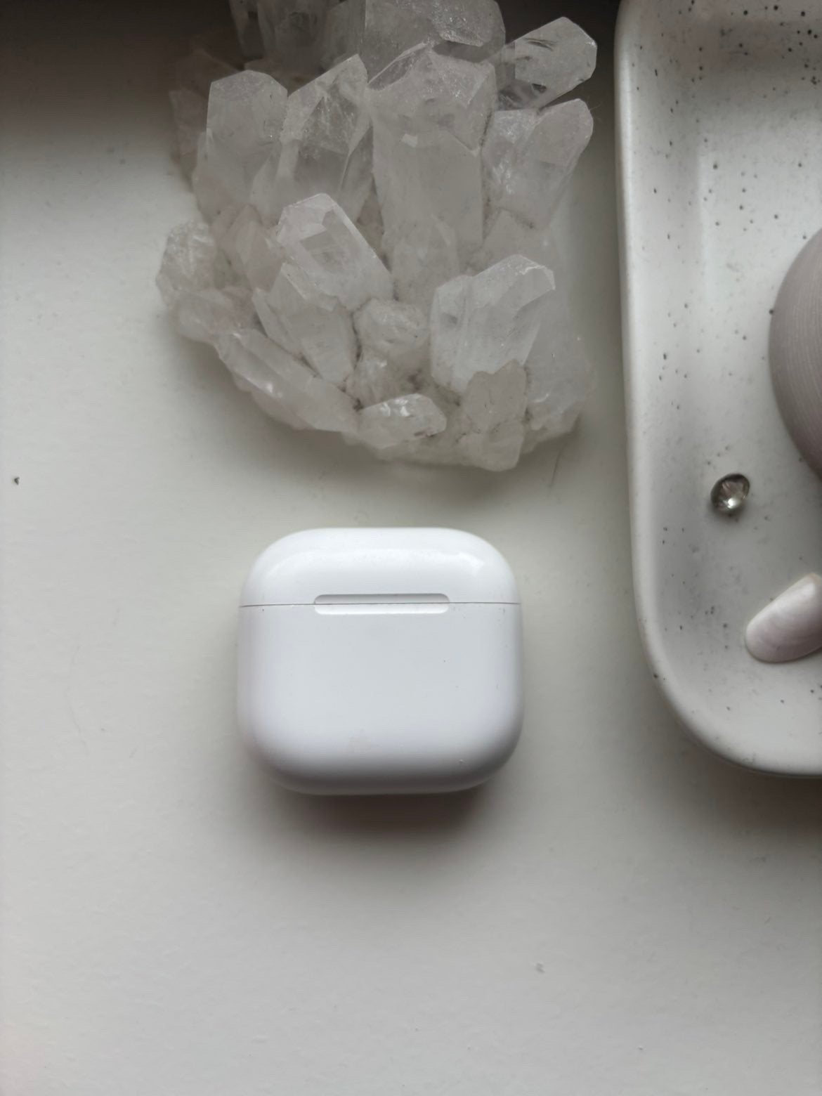 AirPods 4 ANC oplaadcase / hoesje uitstekende staat, Telecommunicatie, Mobiele telefoons | Oordopjes, In gehoorgang (in-ear), Refurbished