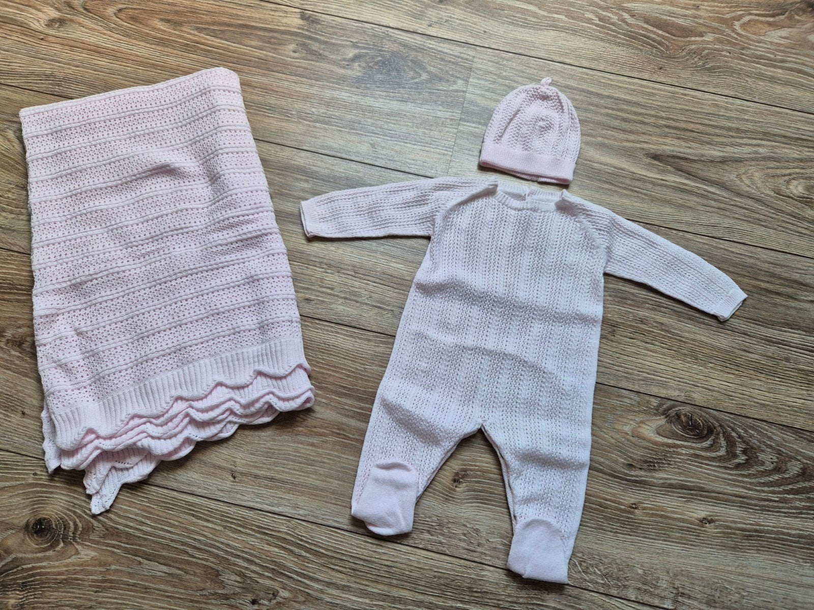 Wedoble setje maatje 44, Kinderen en Baby's, Babykleding | Prematuur, Wedoble, Ophalen of Verzenden, Zo goed als nieuw, Setje