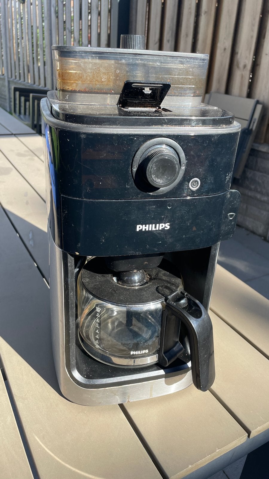 Gratis Philips Koffiezetapparaat met ingebouwde bonenmaler, Witgoed en Apparatuur, Ophalen, Gebruikt, Koffiemachine, Koffiebonen