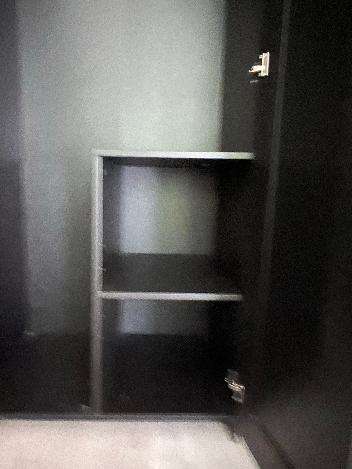 Mat Zwarte Kledingkast met Hang- en Leggedeelte, Gebruikt, Minder dan 100 cm, 25 tot 50 cm, Met deur(en)