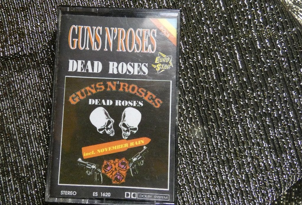 Guns N' Roses – Dead Roses MC, Cd's en Dvd's, Cassettebandjes, Rock en Metal, 1 bandje, Ophalen