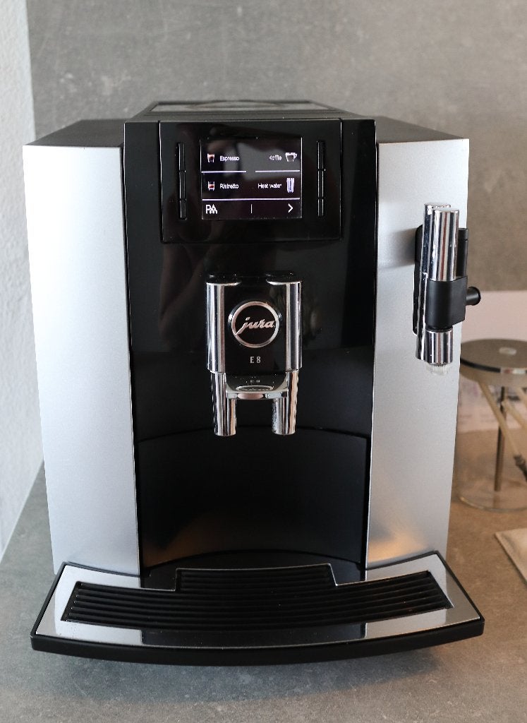 Jura E8 Silver koffiemachine, Witgoed en Apparatuur, Ophalen, Gebruikt, 10 kopjes of meer, Koffiemachine