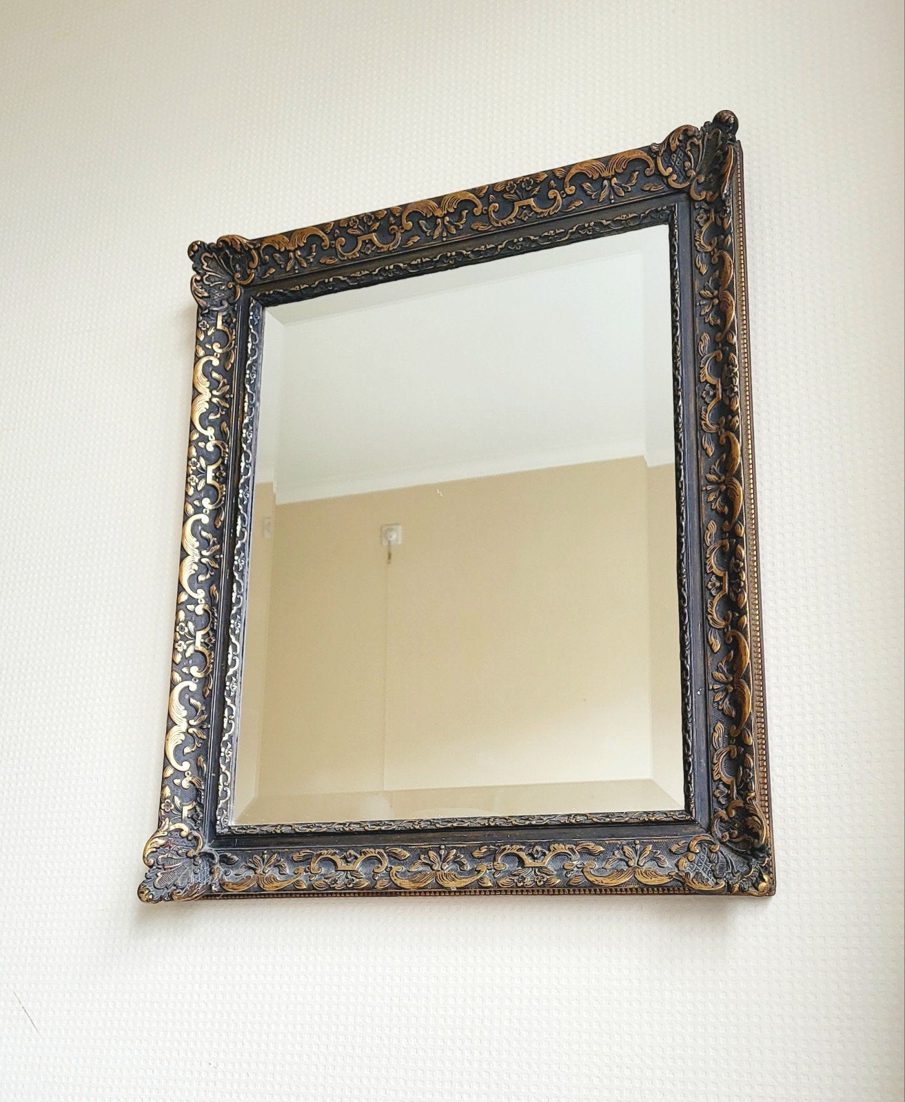 Prachtige antieke gouden spiegel met geslepen glas!, Antiek en Kunst, Ophalen of Verzenden, Rechthoekig, Minder dan 100 cm
