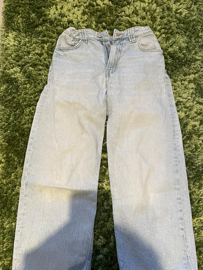 BAGGY jeans kleur lichtblauw maat 152, Ophalen of Verzenden, Gedragen, Blauw, Overige jeansmaten