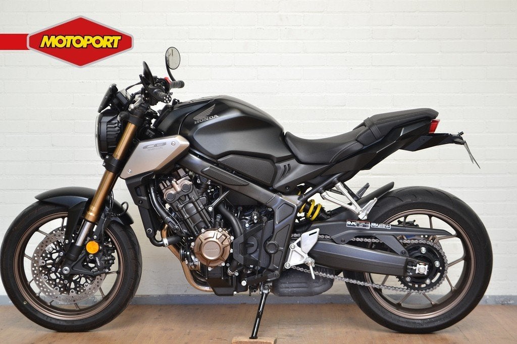 Honda CB 650 RA (bj 2022), Dorneveld 180-184
B-1731  Zellik, BE, Honda Motor Europe, Bedrijf, Hlcbepccnl@honda-eu.com