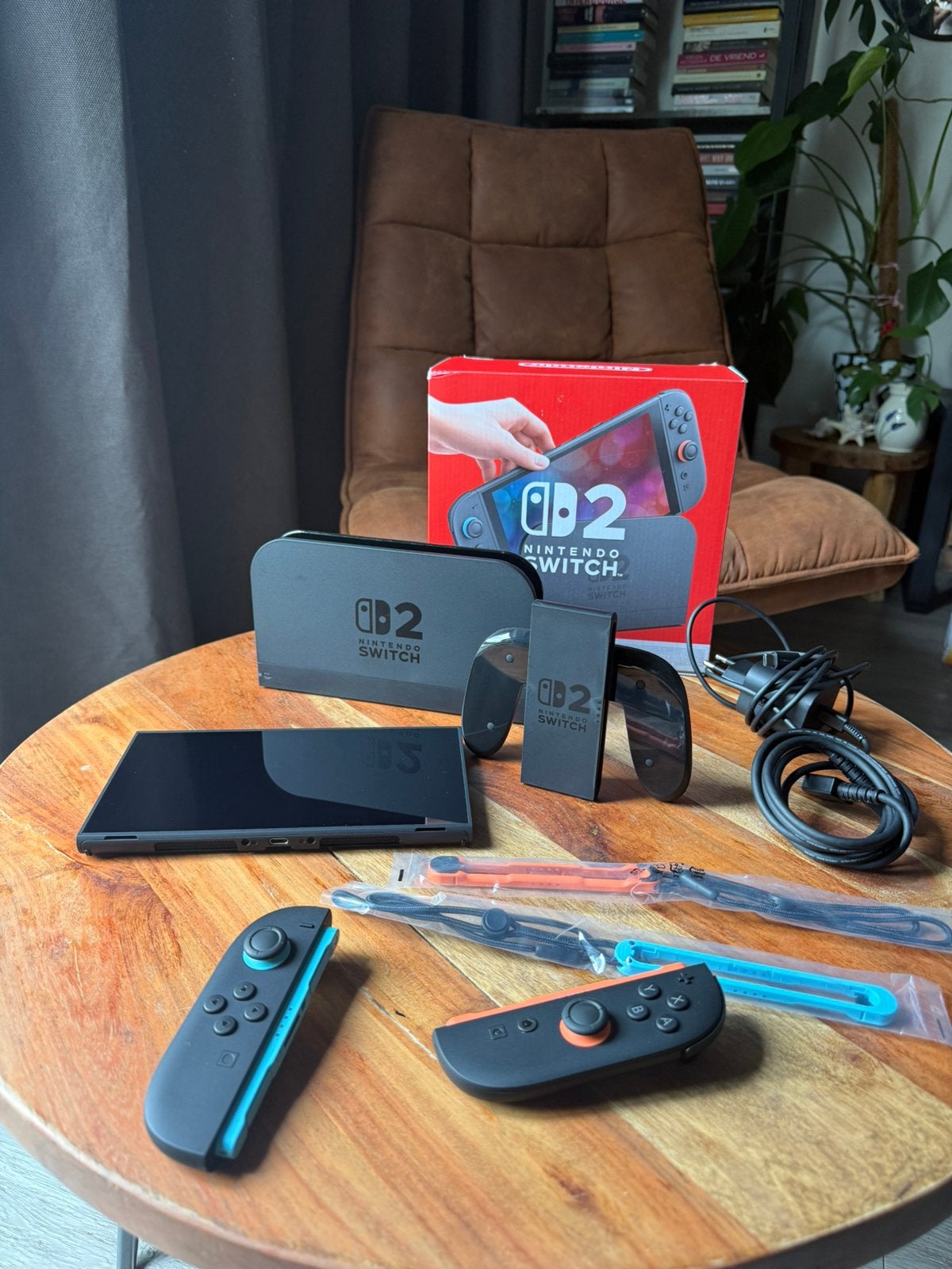 Nintendo Switch 2, Ophalen of Verzenden, Zo goed als nieuw, Met 2 controllers, Switch Original