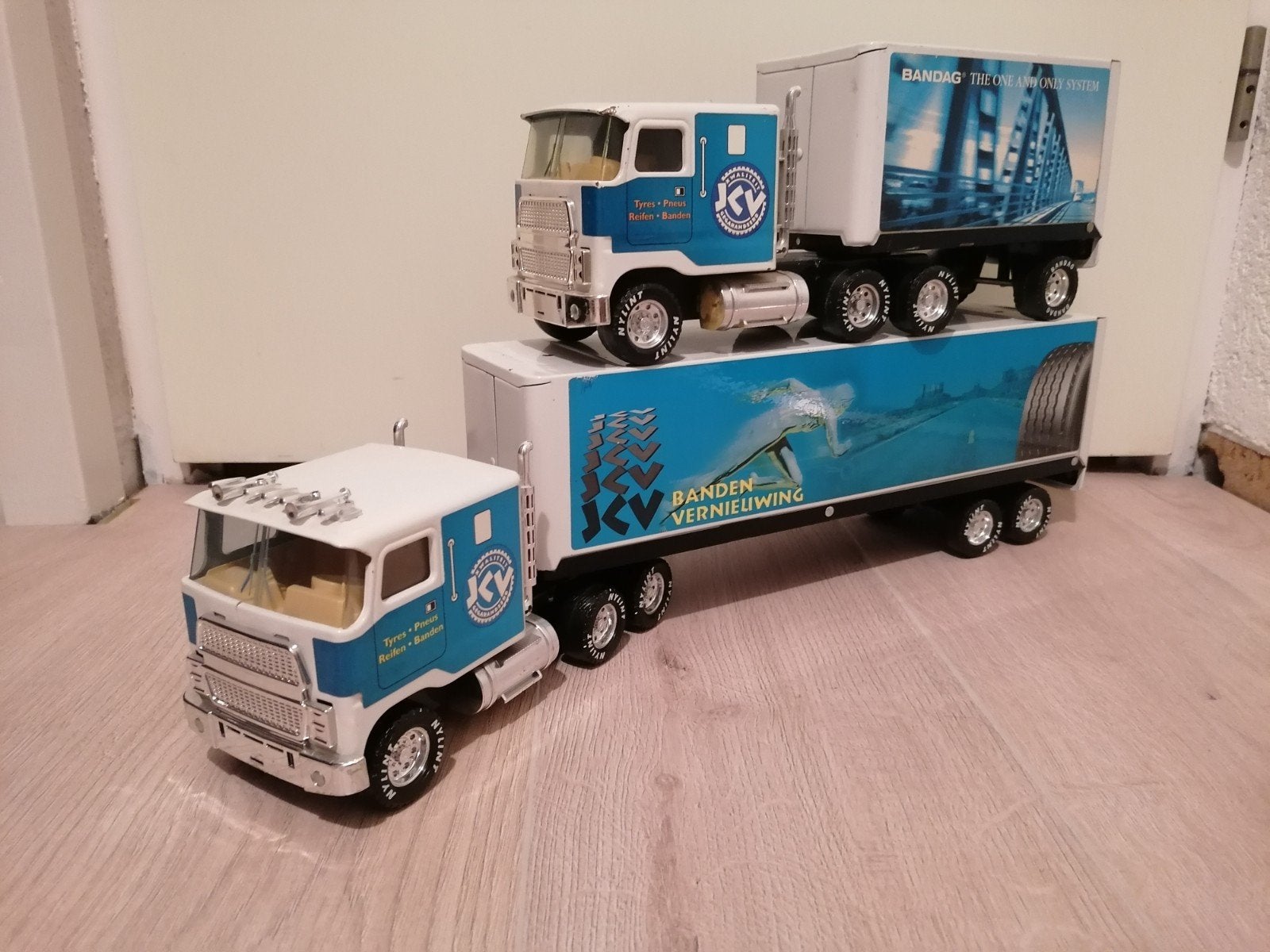 Vintage Vrachtwagen Nylint Bandag, Overige merken, 1:32 tot 1:50, Ophalen of Verzenden, Zo goed als nieuw