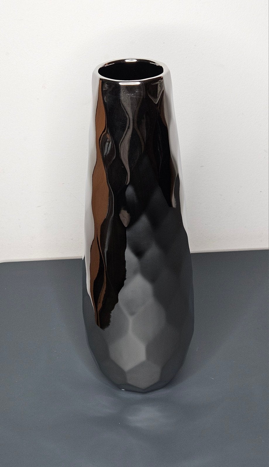 Vaas "Shiny" Zilver. H.36cm, Gilde Handwerk, Export@Gildehandwerk.com, Nieuw, Ophalen of Verzenden