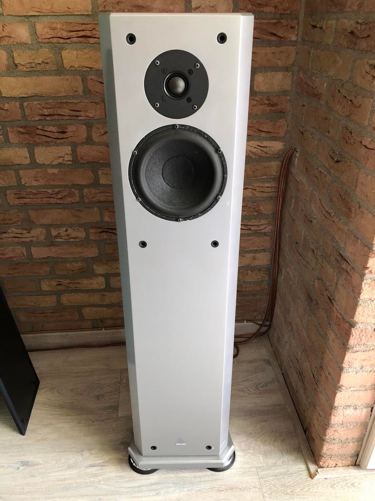Driade D130 één speaker defect, Zo goed als nieuw, Minder dan 60 watt, Front, Rear of Stereo speakers, Ophalen