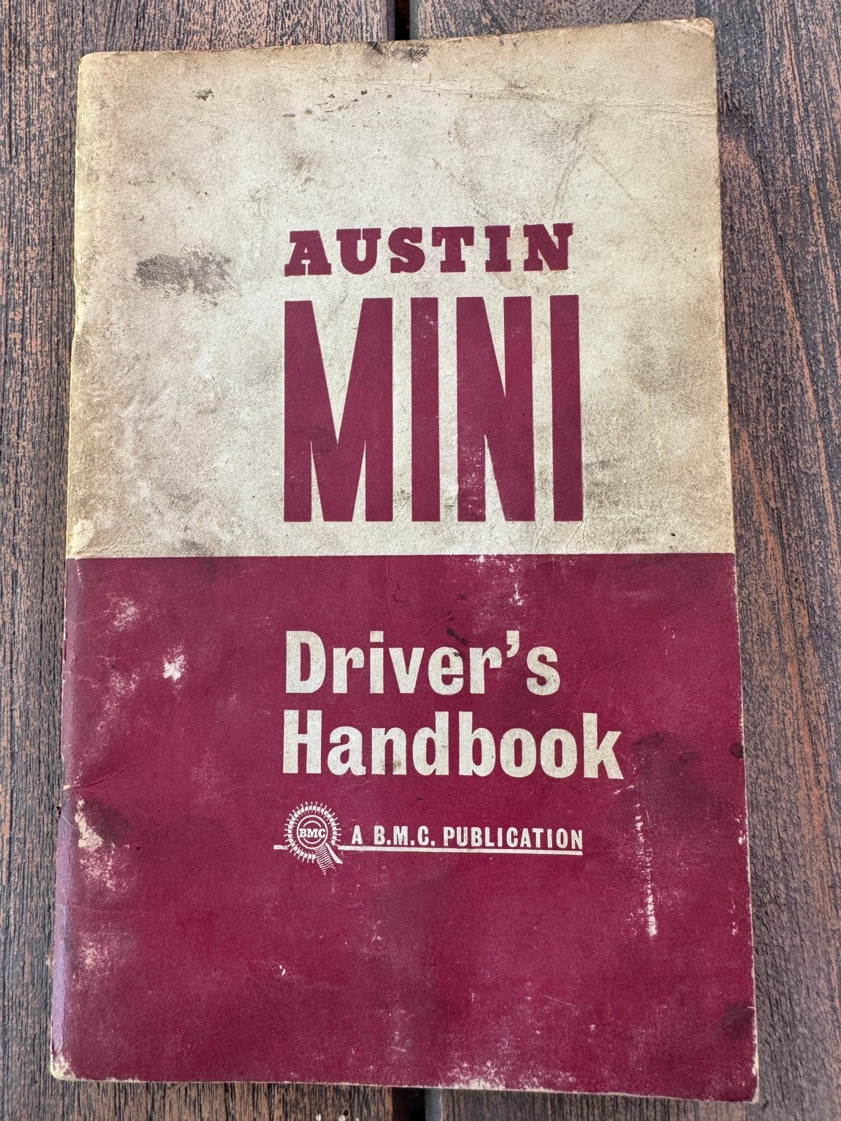 Austin MINI handleiding 1964 - AKD 3887C - met fraaie patina, Ophalen of Verzenden