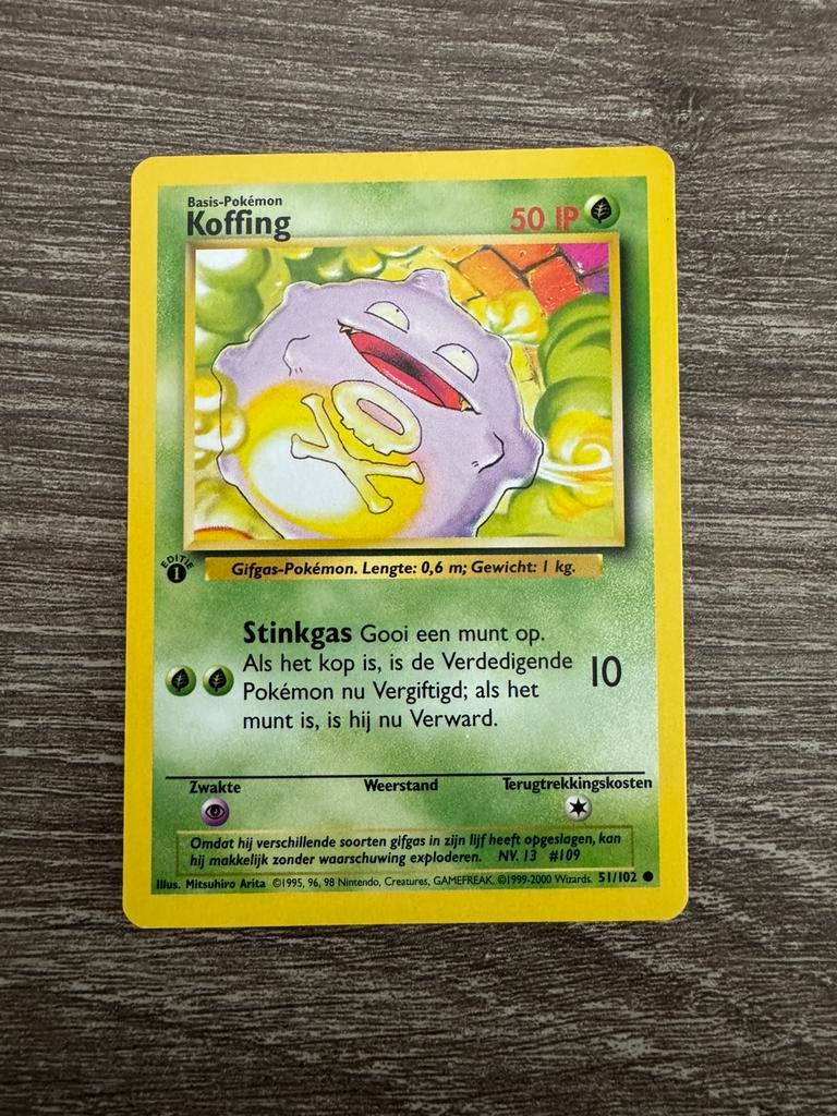Koffing 51/102 uit Base set 1st editie NL in NM conditie, Ophalen of Verzenden, Zo goed als nieuw