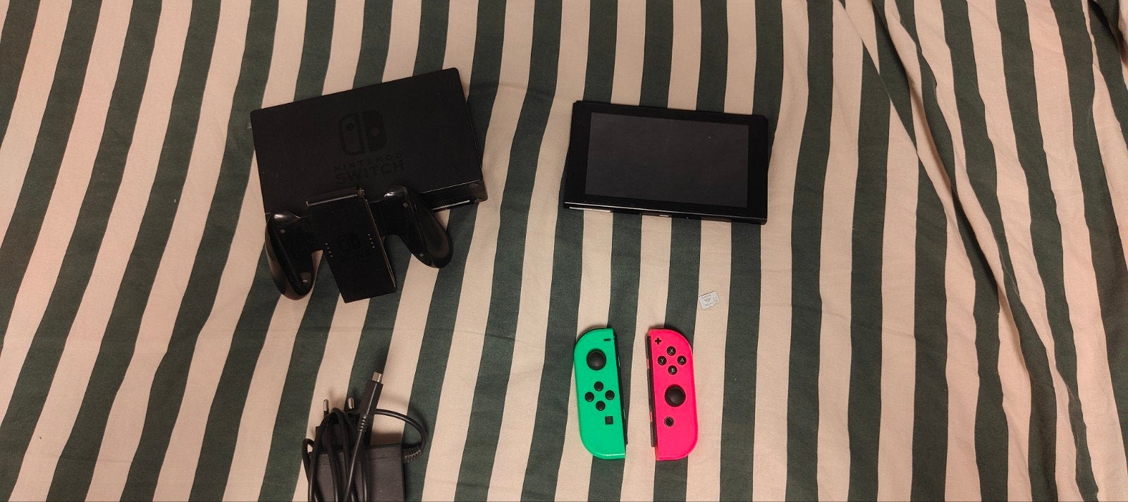 Nintendo Switch Original met 64GB SD-kaart, Gebruikt, Met 2 controllers, Ophalen of Verzenden, Switch Original