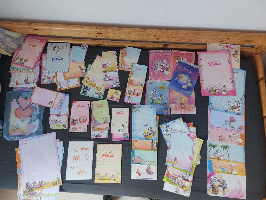 Bundle Diddle blaadjes, blokken, tasjes, etc, Ophalen of Verzenden, Diddl, Zo goed als nieuw, Plaatje of Poster