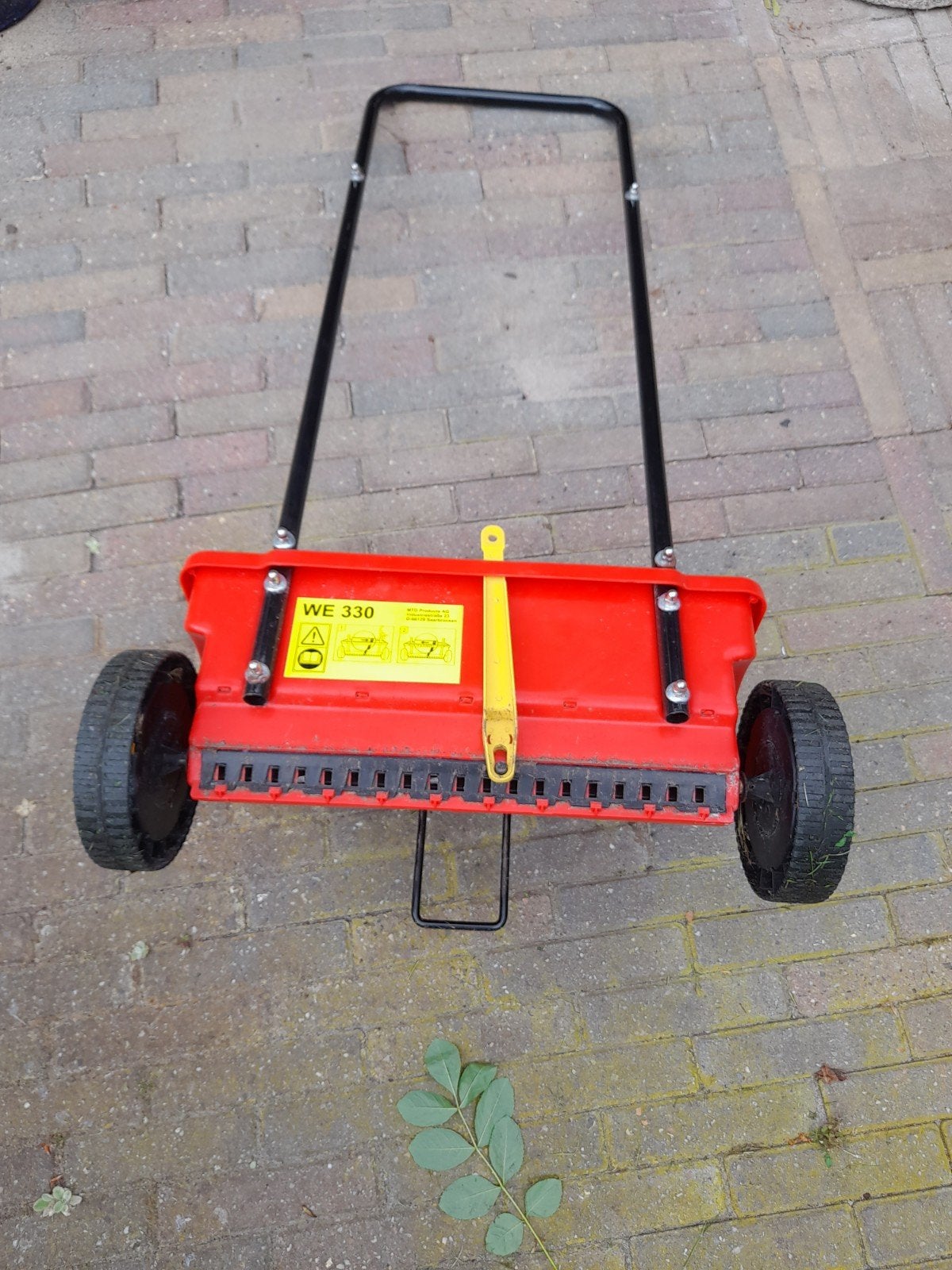 Kunstmest en zoutstrooier, Ophalen