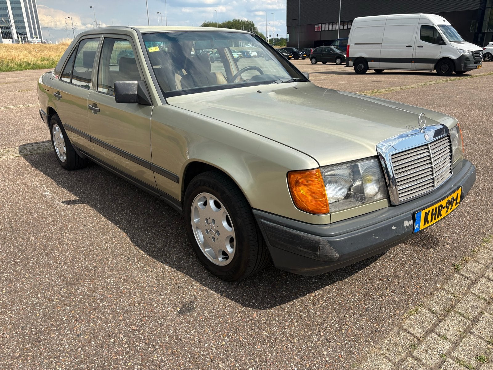 Mercedes-Benz Mercedes-Benz