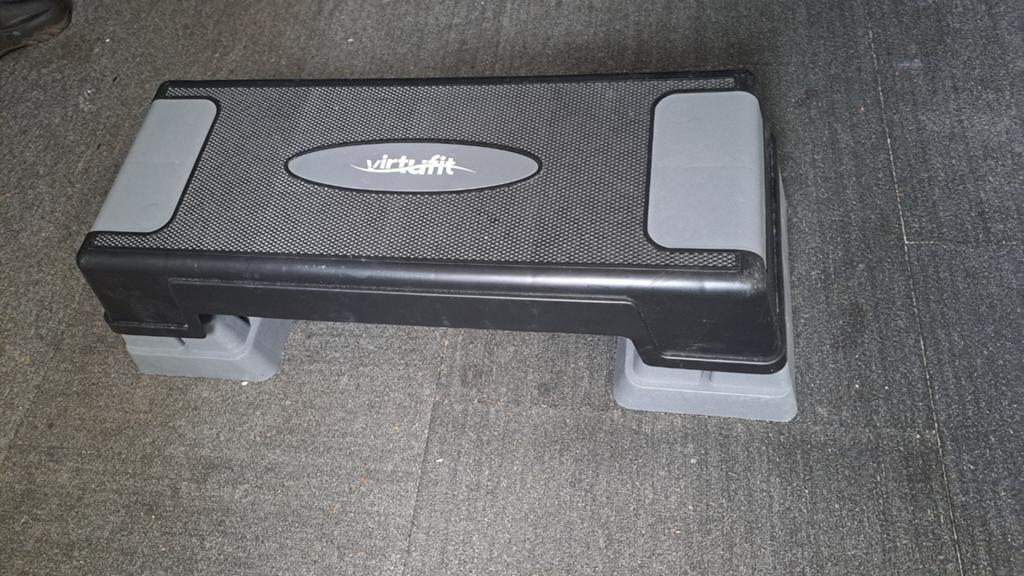 Verstelbare Stepbank - Ideaal voor Thuis Workouts, Sport en Fitness, Ophalen of Verzenden, Gebruikt, Benen, Stepbank