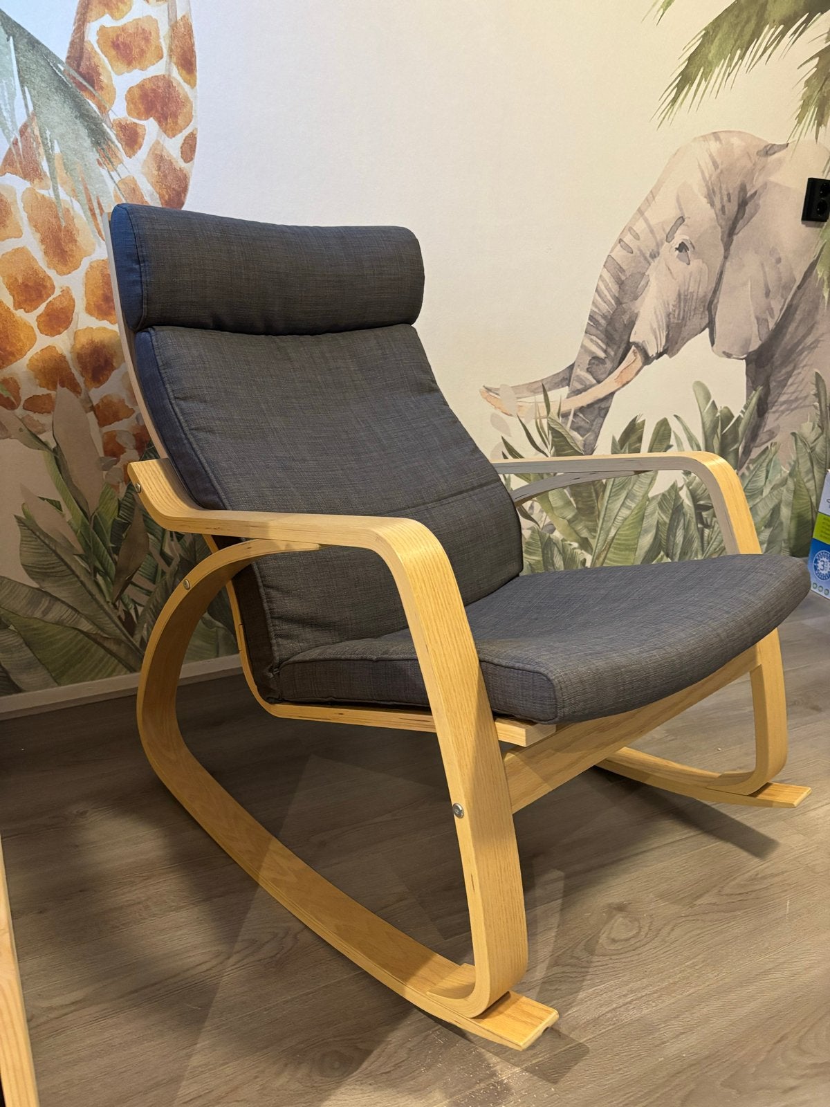 Ikea Poäng schommelstoel met donkergrijze kussens, Ophalen, Zo goed als nieuw, Hout, Eén