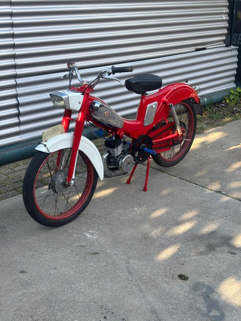 Kaptein mobylette av85, Fietsen en Brommers, Ophalen, 70 cc