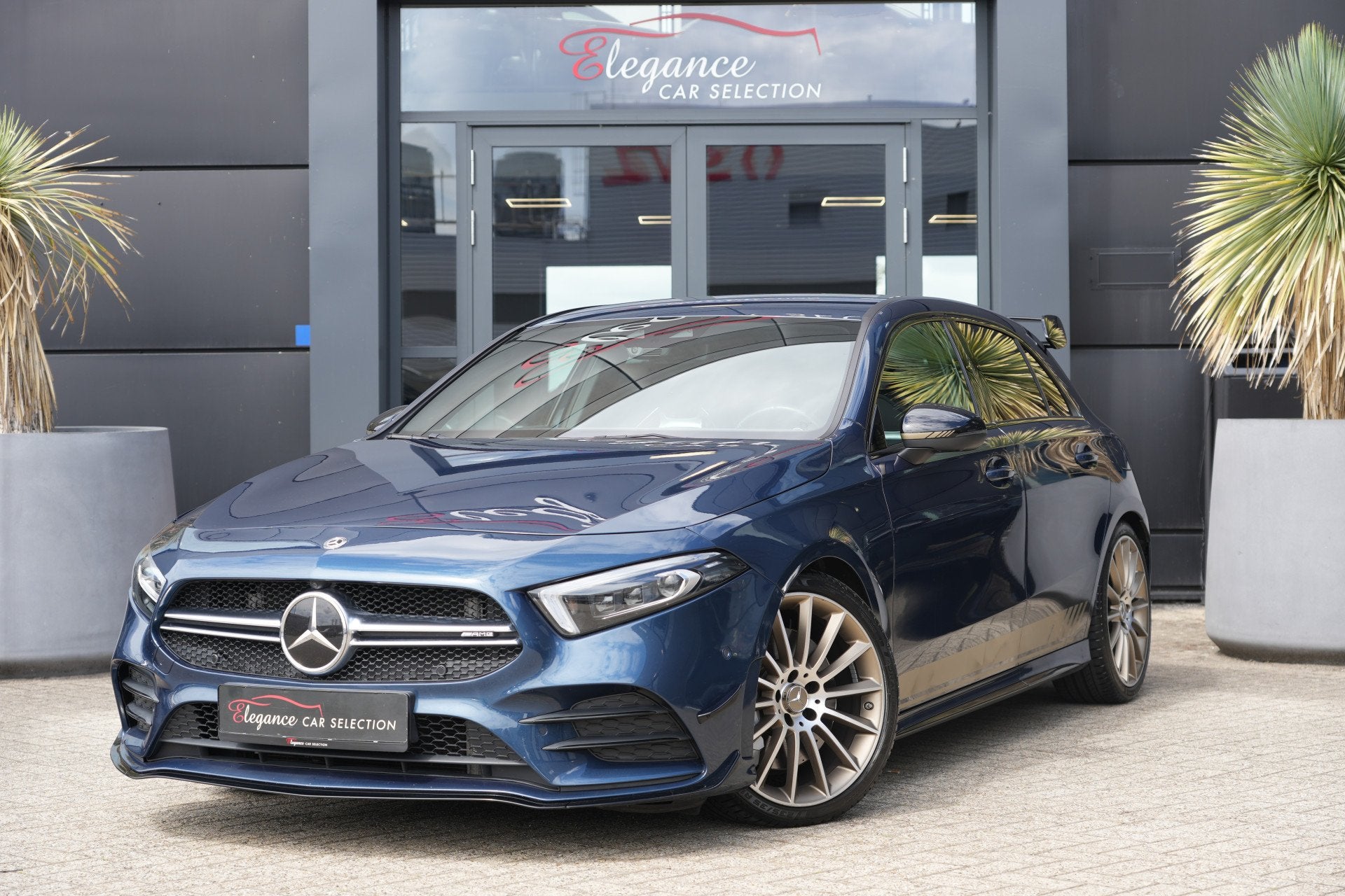 Mercedes-Benz A-Klasse AMG 35 4MATIC Edition 1 | 306PK | Per, Automaat, Gebruikt, 4 cilinders, 2000 kg