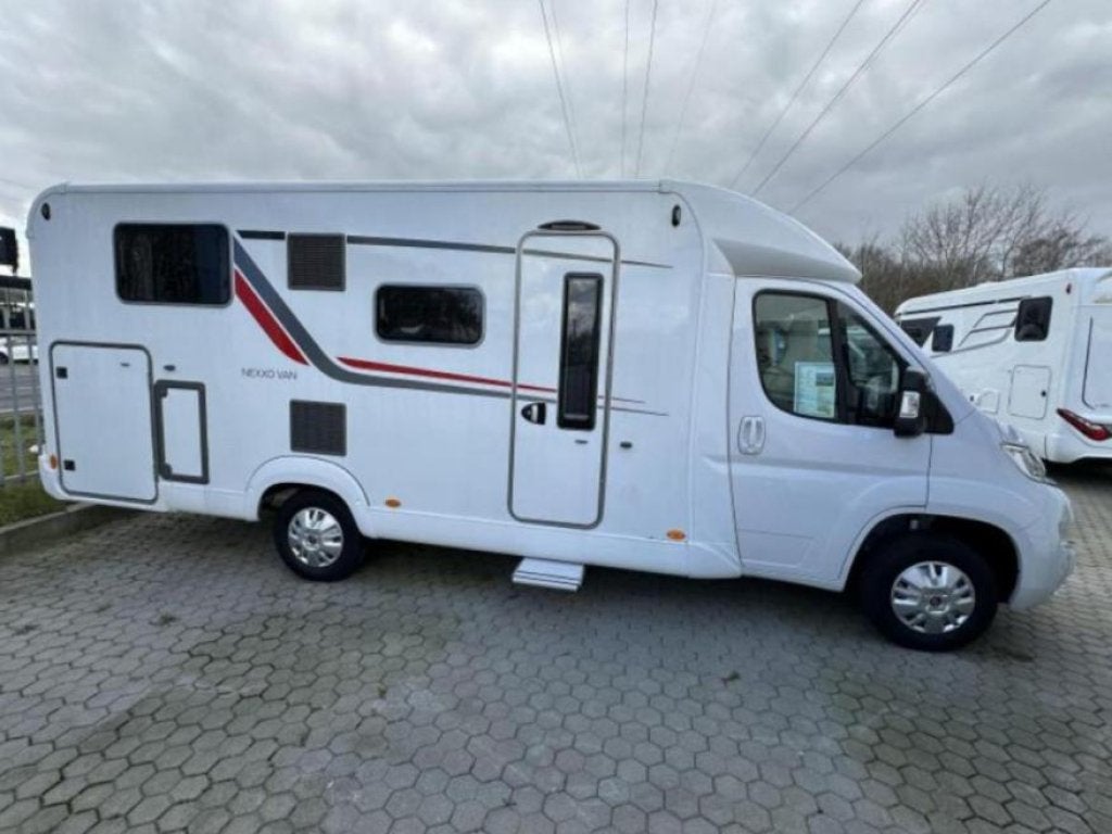 Bürstner Nexxo Van T 690 G LENGTE BEDDEN + 3.650 KG, Ringverwarming, Tot en met 2, 6 tot 7 meter, Bedrijf