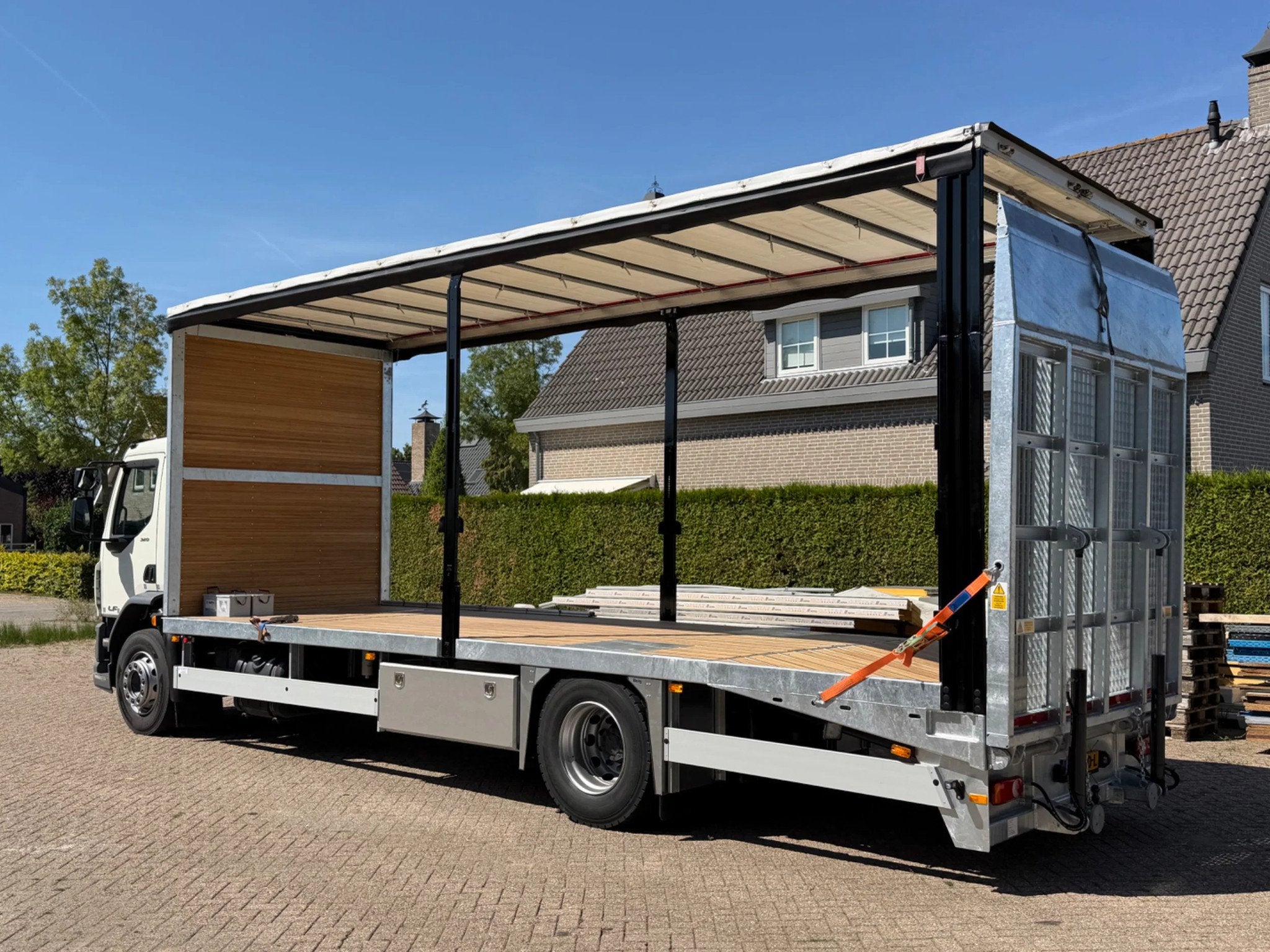 DAF DAF LF320.19 LF320.19 EURO6. 2021 OPRIJWAGEN met Schuifz, Auto's, Gebruikt, Euro 6, 7860 kg, 320 pk