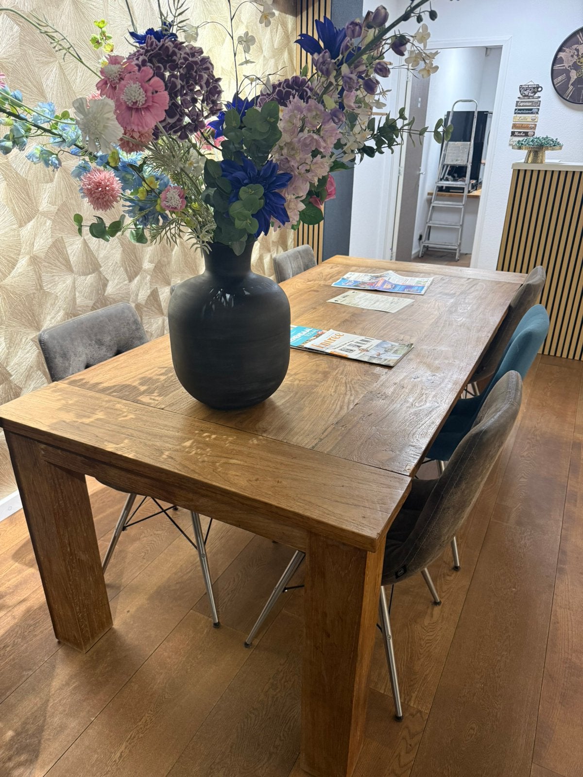 Grote houten horecatafel + 6 stoelen – robuuste eettafel, Ophalen, 200 cm of meer, 50 tot 100 cm, Zo goed als nieuw