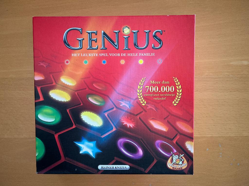 Genius, Hobby en Vrije tijd, Gezelschapsspellen | Bordspellen, Drie of vier spelers, Ophalen, Zo goed als nieuw, White Goblin Games