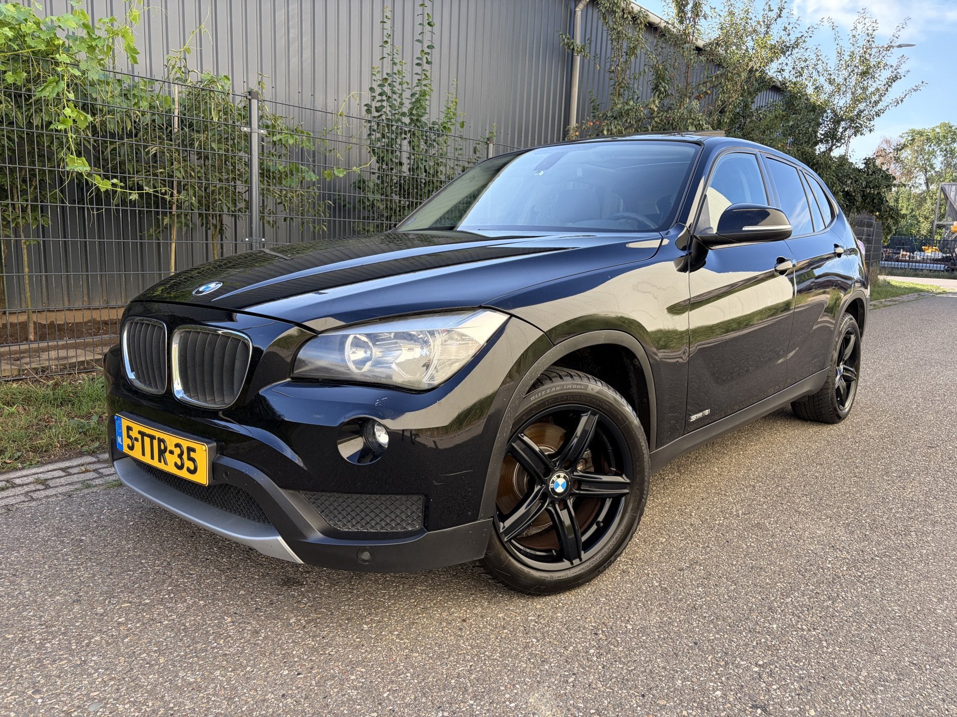 BMW X1 18i sDrive Executive / NAVI / PANORAMASDAK / AIRCO /, Auto's, X1, Euro 5, Achterwielaandrijving, 4 cilinders