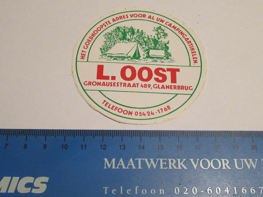 Sticker L. Oost campingartikelen - Glanerbrug, Verzenden, Zo goed als nieuw, Bedrijf of Vereniging