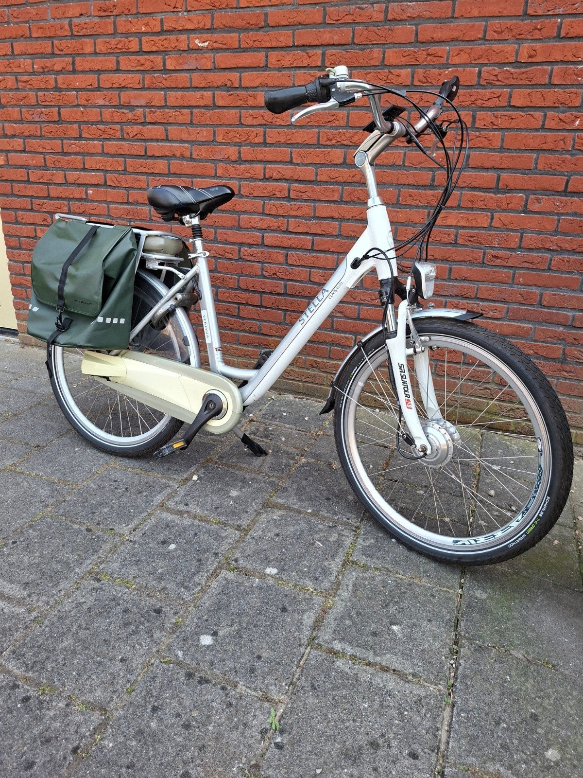 Stella Verona Damesfiets 26 inch. En een Gazelle Rocca t.k., Minder dan 47 cm, Ophalen of Verzenden, Gazelle
