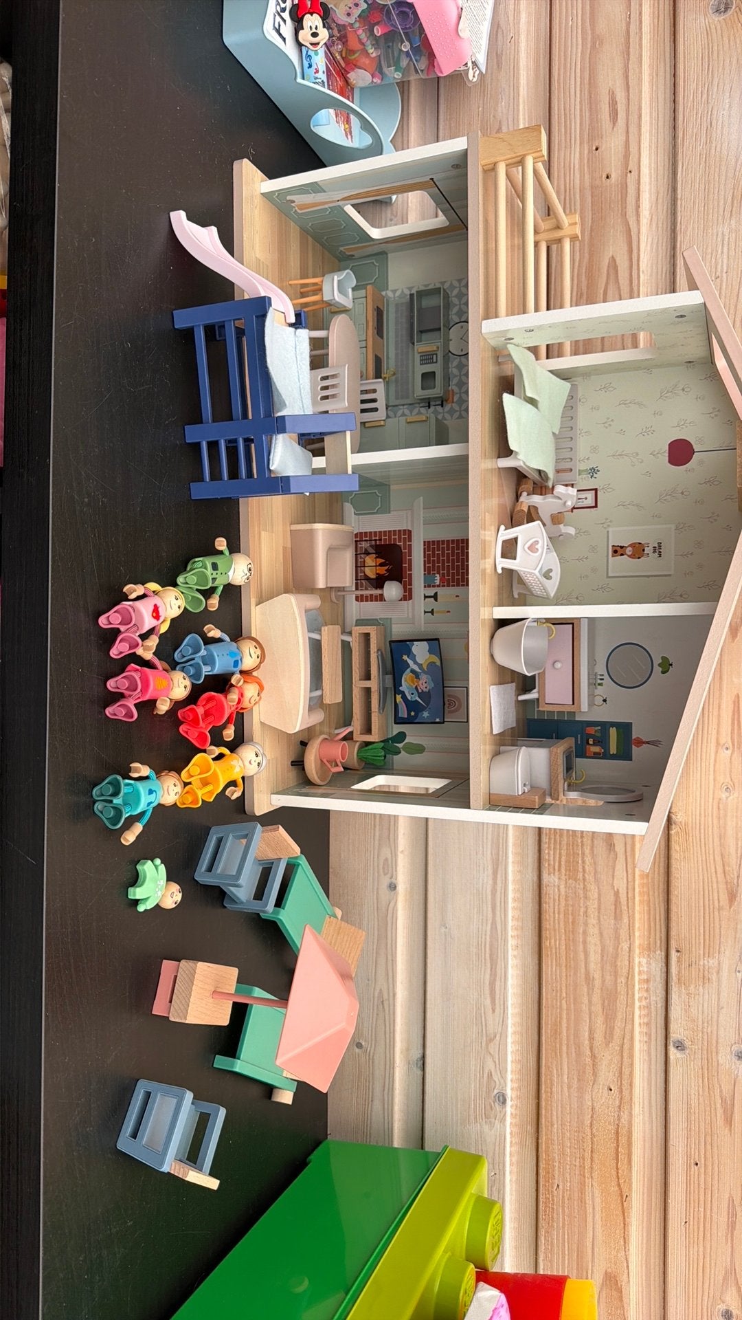 Houten poppenhuis, Kinderen en Baby's, Speelgoed | Poppenhuizen, Ophalen of Verzenden, Zo goed als nieuw, Poppenhuis