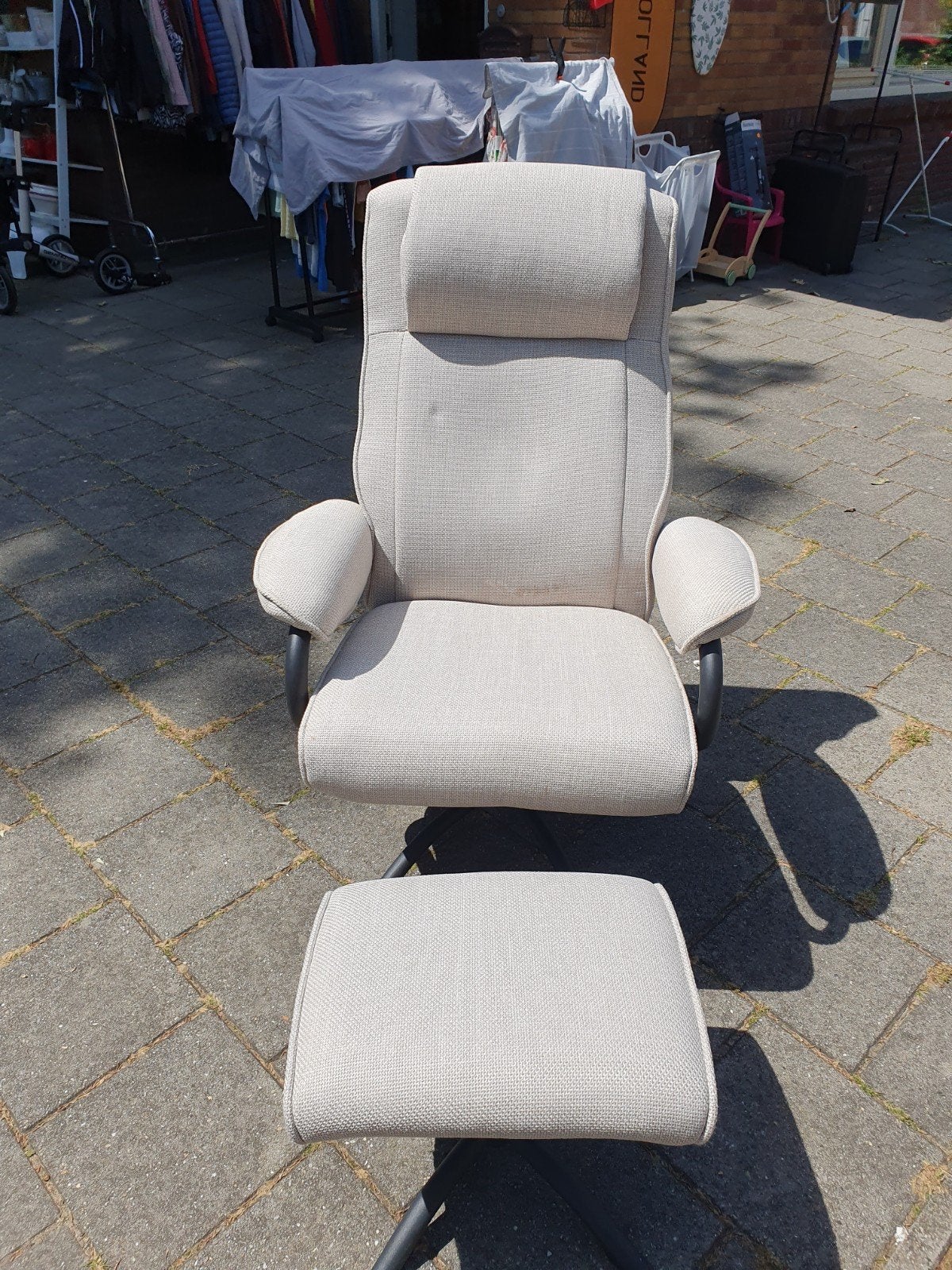 Relaxstoel met voetenbankje - Crème kleur, Gebruikt, Onbekend, Ophalen of Verzenden, Onbekend