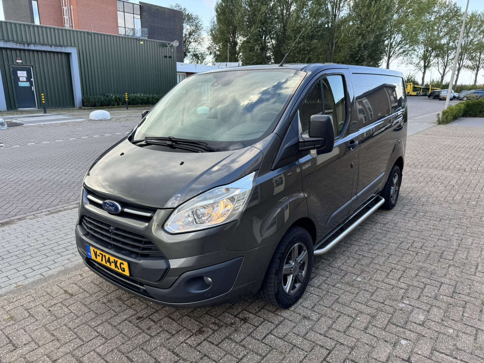Ford Transit Custom 270 2.0 TDCI L1H1 *Navi*Airco*AHK*, Voorwielaandrijving, Euro 6, 4 cilinders, Bedrijf