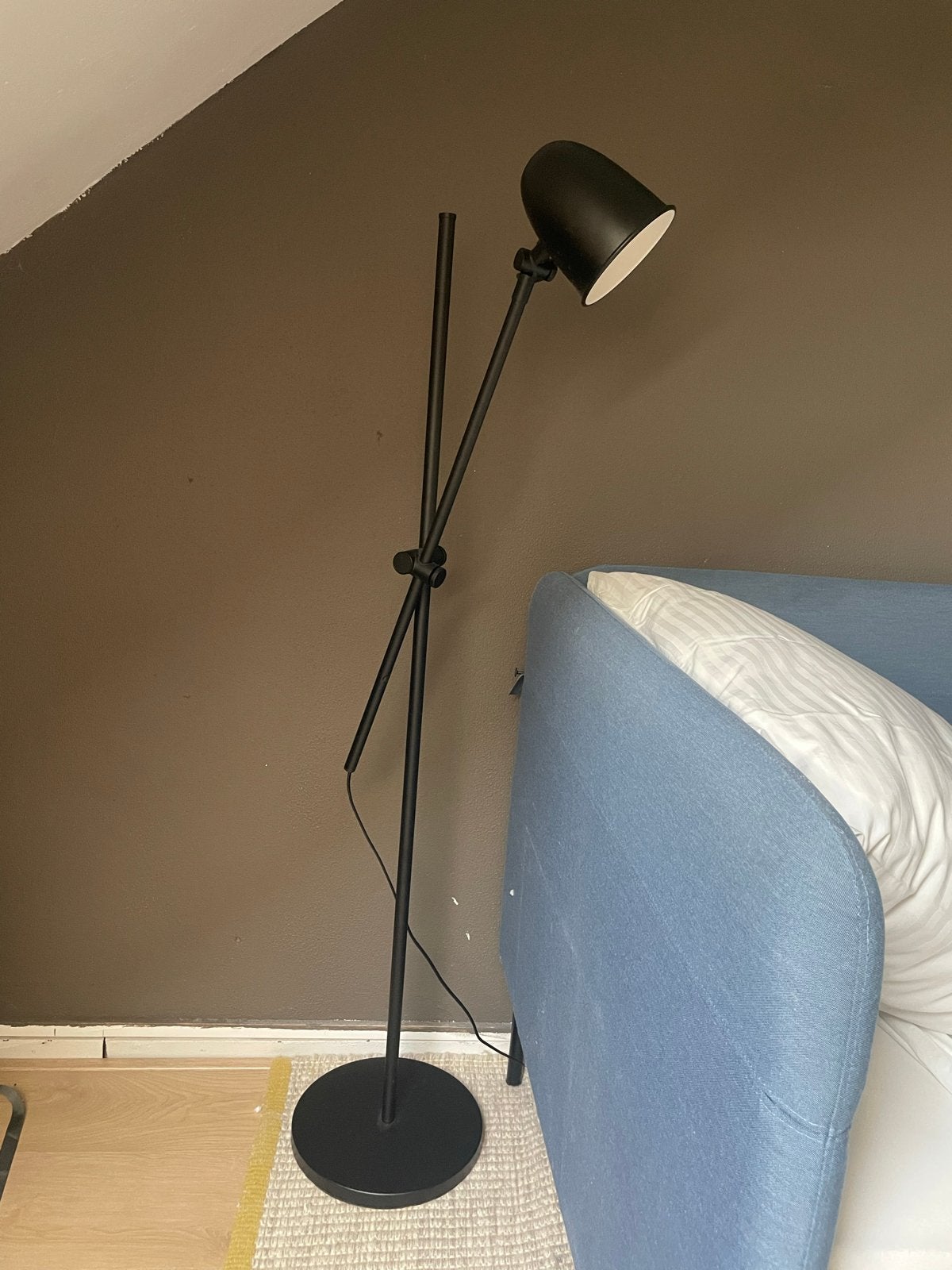 IKEA Skurup vloerlamp zwart - verstelbaar en stijlvol, Ophalen, Gebruikt, E27 (groot), Metaal