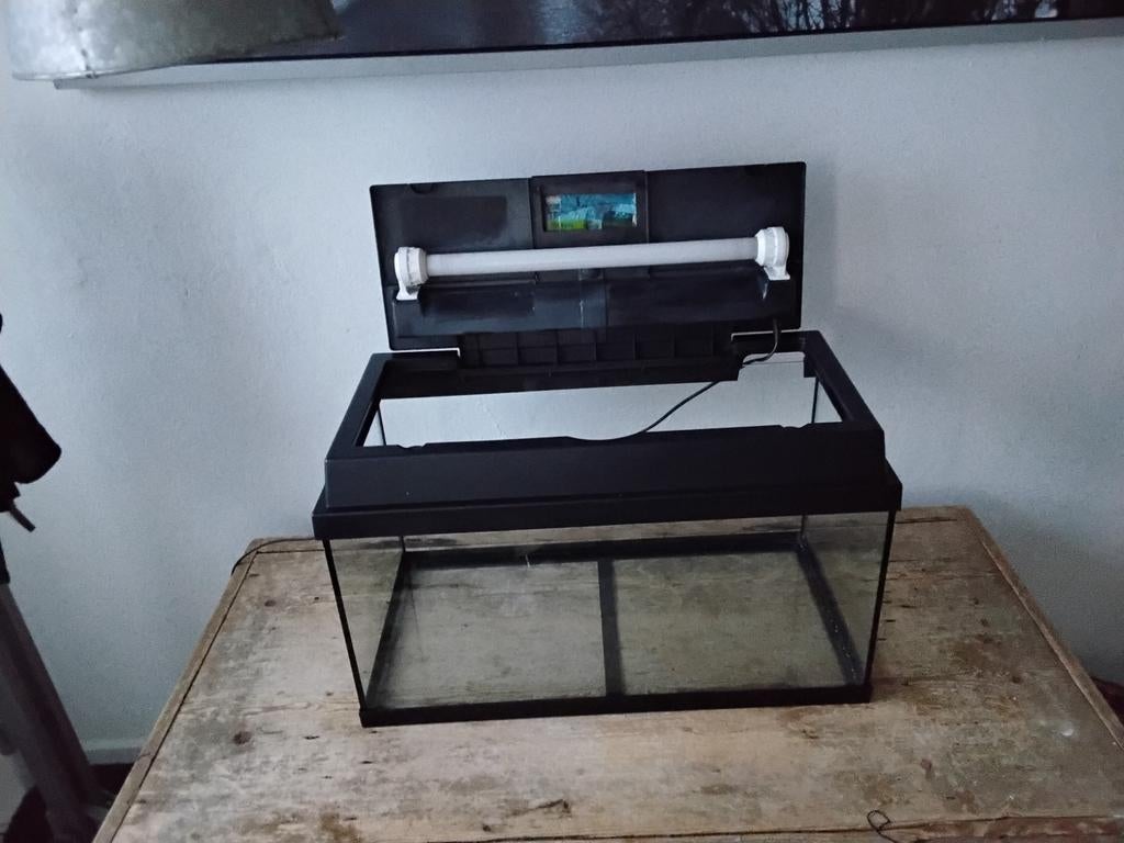 Aquarium 60x30x30cm, Dieren en Toebehoren, Vissen | Aquaria en Toebehoren, Ophalen, Verlichting of Verwarming, Zo goed als nieuw
