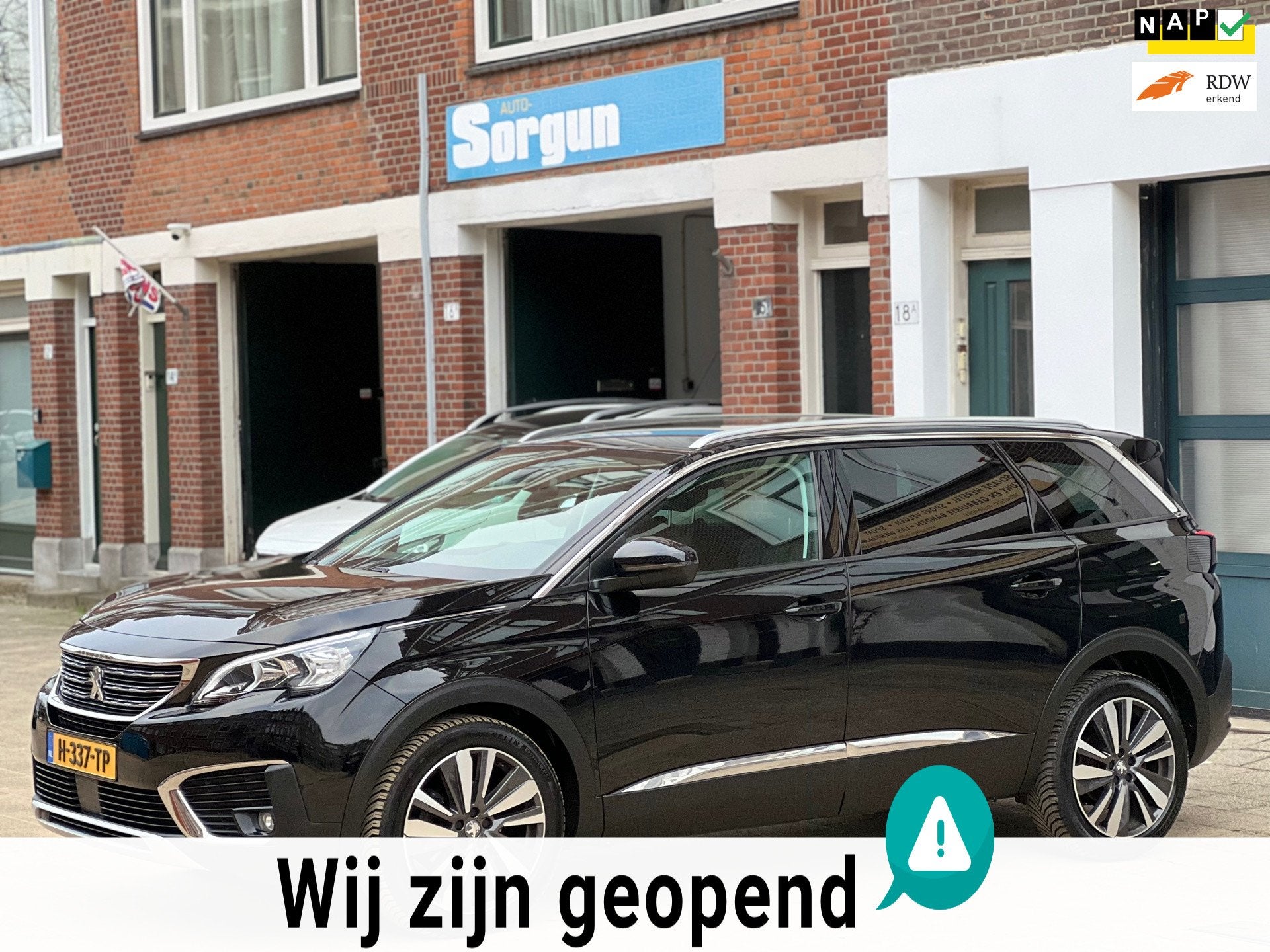 Peugeot 5008 1.2 PureTech Allure-7 persoons-nieuwe distribut, Auto's, Gebruikt, Euro 6, 1199 cc, Zwart