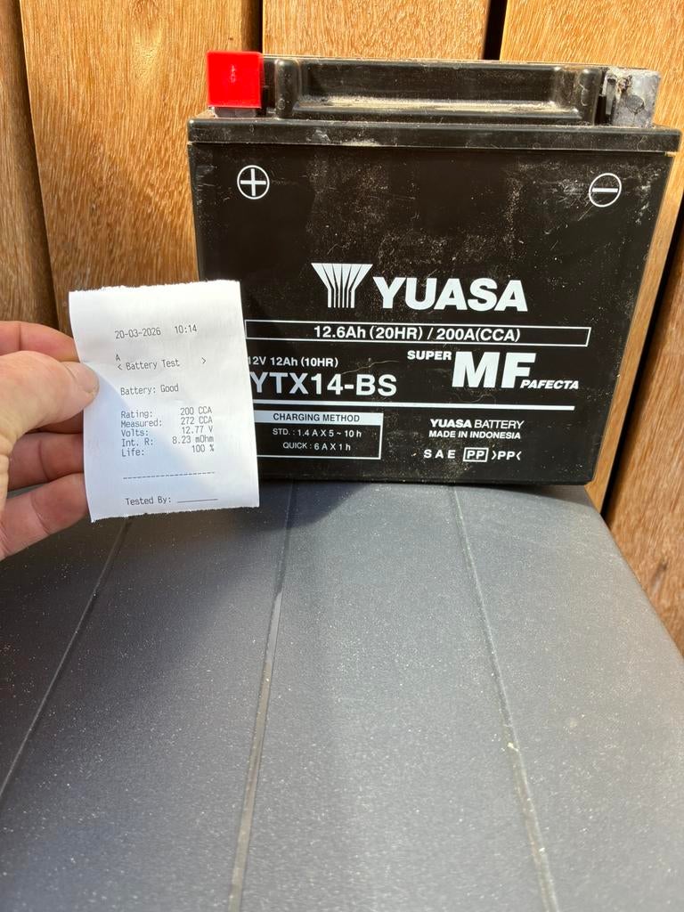 Motoraccu yuasa ytx14 bs vrijwel nieuw en getest! 12AH 200a, Ophalen of Verzenden