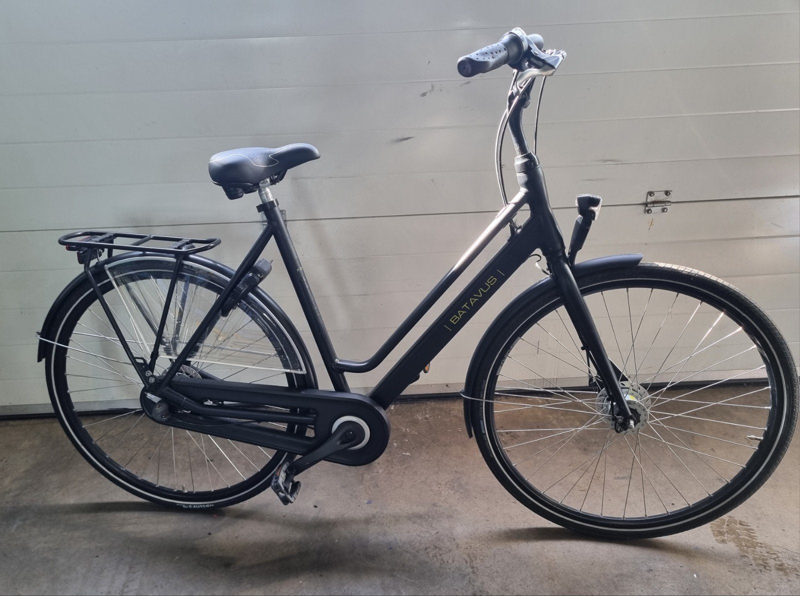 Batavus meisjesfiets - in goede staat., 26 inch of meer, Velgrem, Batavus, Ophalen of Verzenden