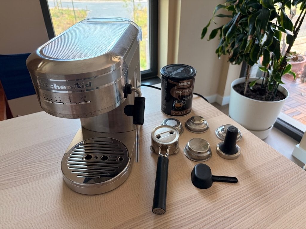 KitchenAid Espressomachine Artisan, Ophalen, Afneembaar waterreservoir, Espresso apparaat, Gemalen koffie