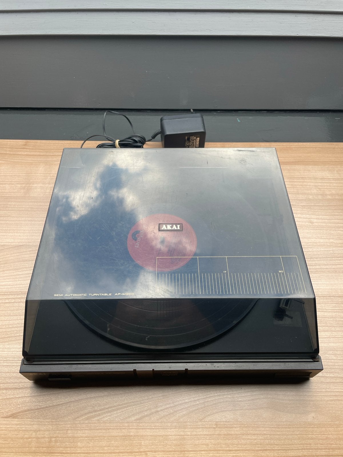Akai AP-M300 Platenspeler met adapter en naald, Audio, Tv en Foto, Gebruikt, Automatisch, Ophalen of Verzenden, Platenspeler